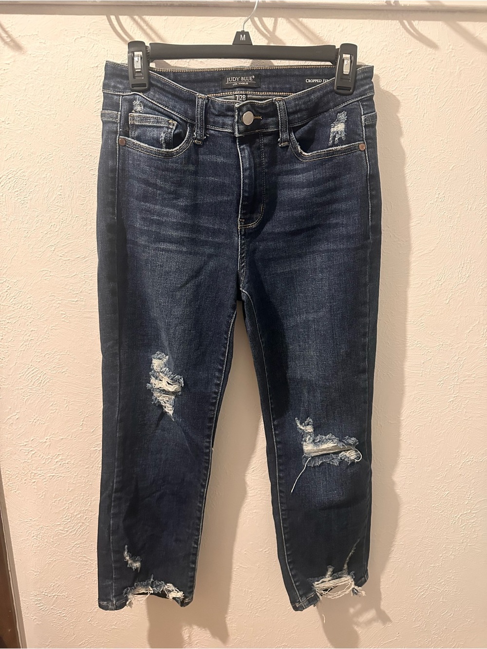 Judy Blue Dark Blue Distressed Cropped Skinny Jeans